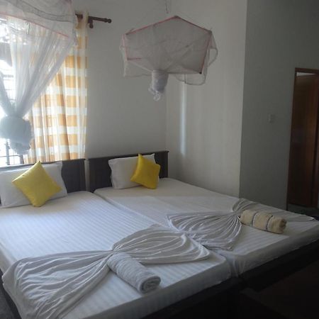 Wh Beach Resort Weligama Exteriör bild