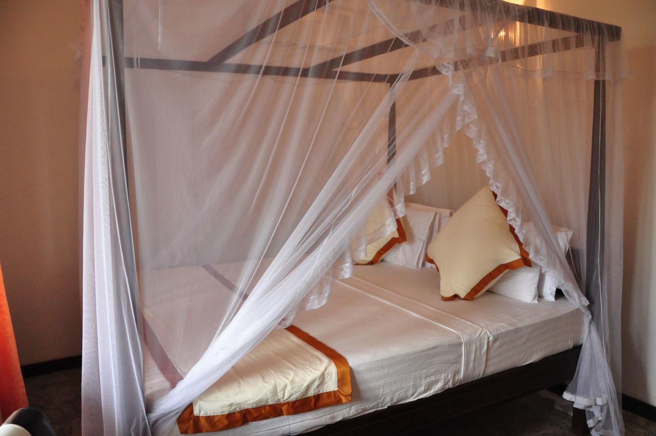 Wh Beach Resort Weligama Exteriör bild