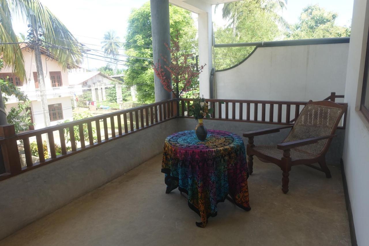 Wh Beach Resort Weligama Exteriör bild